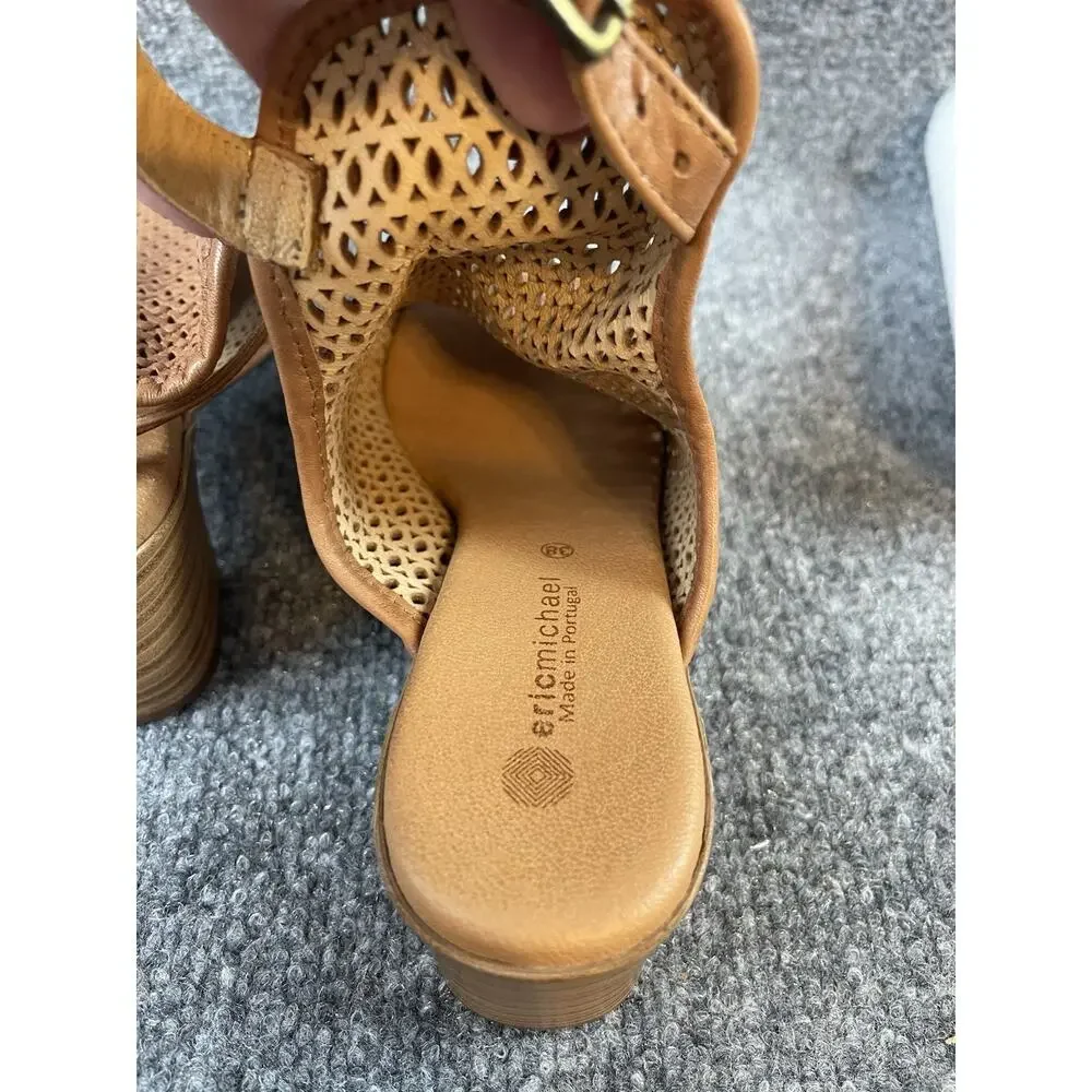 Eric Michael Sandals‎ Women's Size 7.5 Brown 2